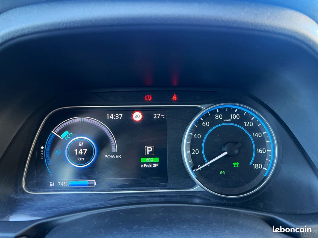 NISSAN LEAF 2021.5 Electrique 40kWh 150CH N-Connecta Caméra 360° Garantie 12 mois (image 14)