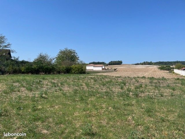 Terrain 1220 m² · à Fonroque · 15 000 €