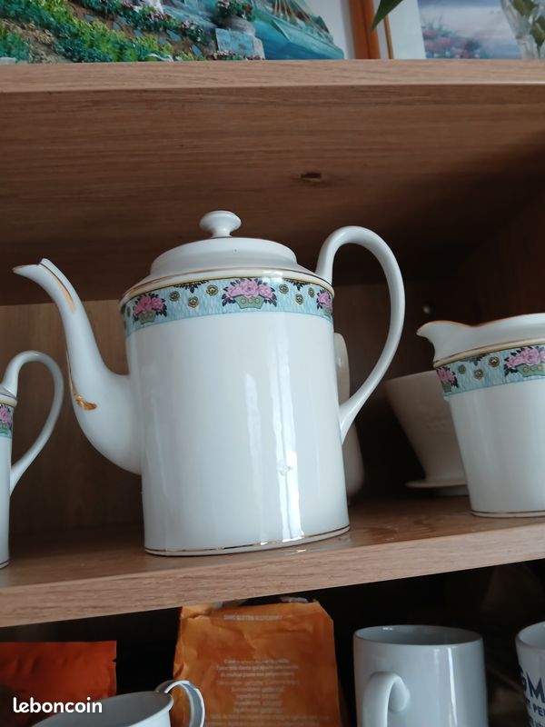 Vaisselle très ancienne (image 1)