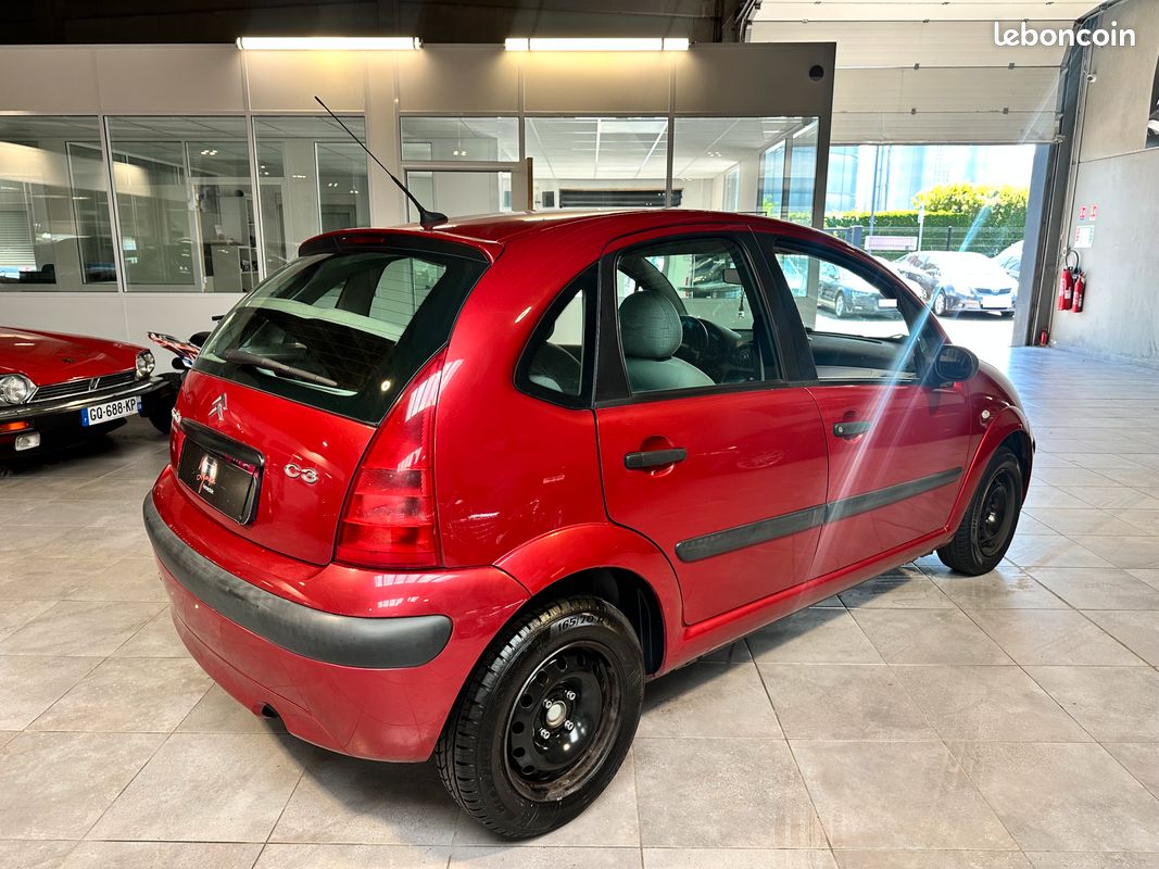 Citroen C3 1.1i 60ch Base BVM "86.736km/Suivi" (image 8)