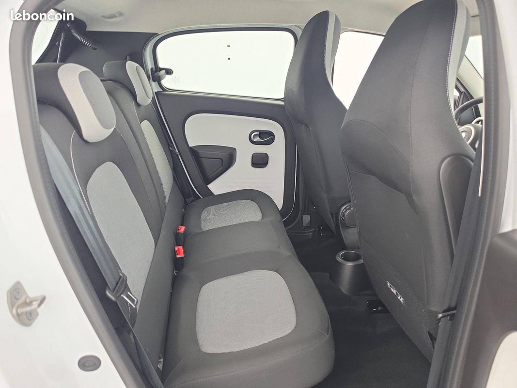 RENAULT Twingo III SCe 65 Equilibre (image 16)