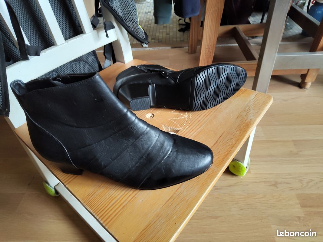 Chaussure à talon p. 40 (image 1)