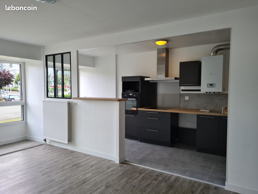 Appartement 1 pièce 42 m² · à La Roche-sur-Yon · 42 m² · 560 €/mois