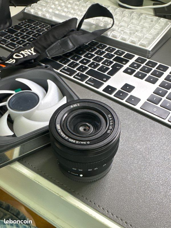 Objectif Sony FE 28-60mm F4-5.6 – Très bon état (image 1)