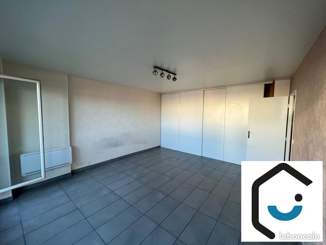 Appartement a louer savigny-le-temple - 2 pièce(s) - 52 m2 - Surfyn