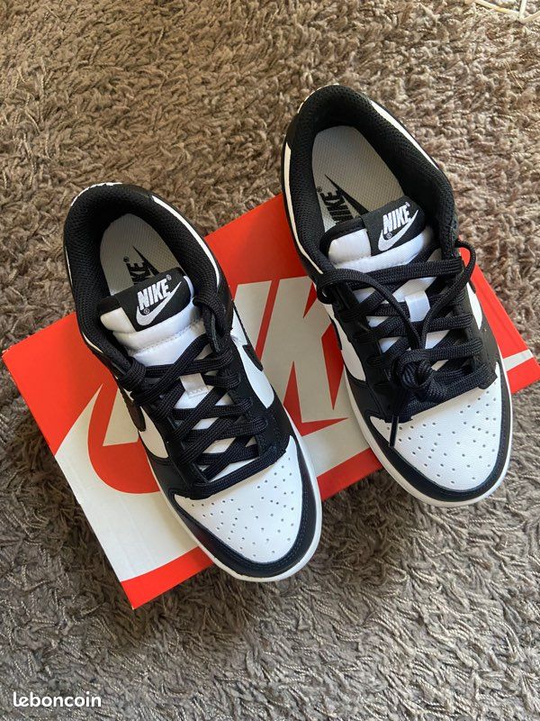 Nike dunk Low blanc noire (image 1)