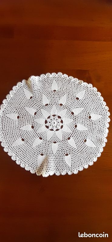 Lot 6 napperons vintage fait main (image 5)