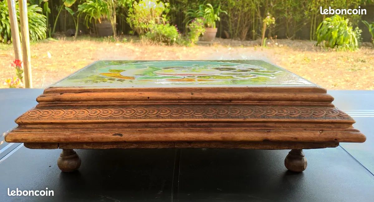 Plat ovale vintage en faience ancienne bleu sur blanc et cul noir