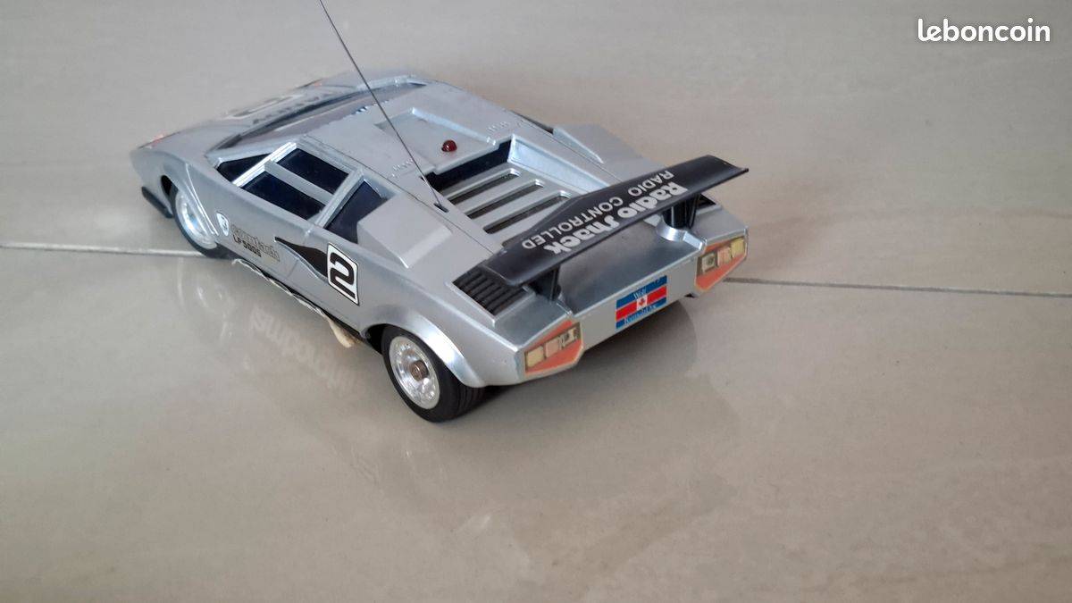 Lamborghini 1980s Remote Control Cars G2213 Micro Scalextric
