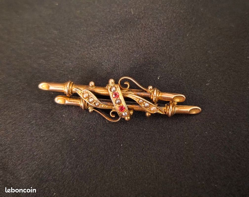 Broche Barrette Vintage - Couleur Rouge - Métal Doré (alliage) - Occasion Bon état