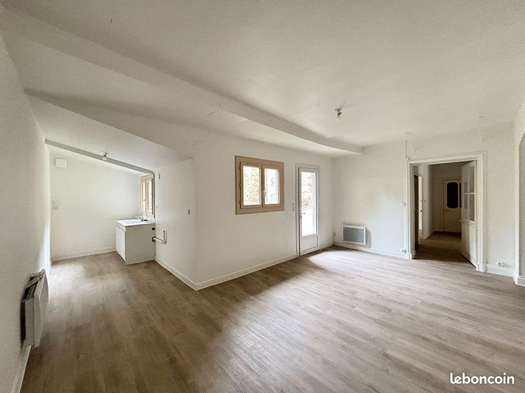 Appartement 3 pièces 75 m² · à Saint-Maixent-l'École · 75 m² · 500 €/mois