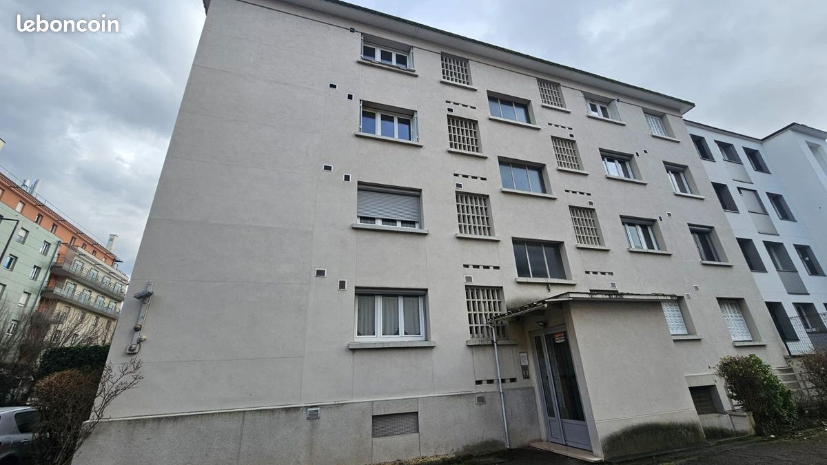 Appartement 4 pièces 75 m² · à Grenoble · 75 m² · 140 000 €