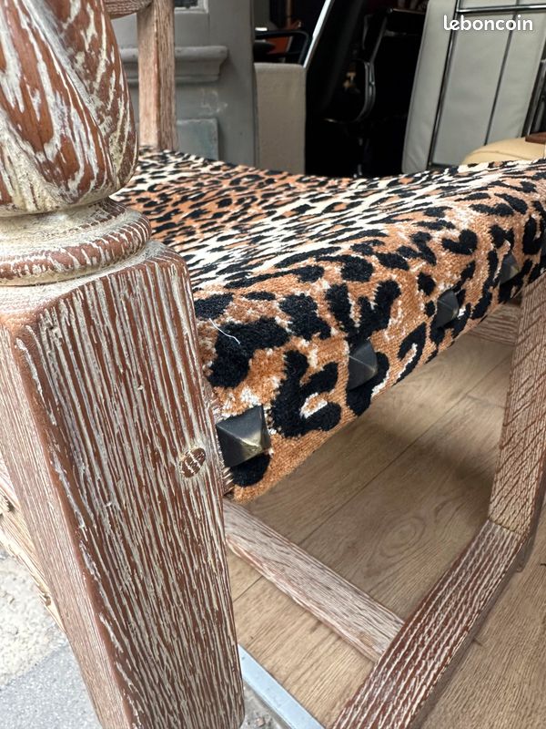 Fauteuil Vintage Chêne cérusé retapissé leopard (image 4)
