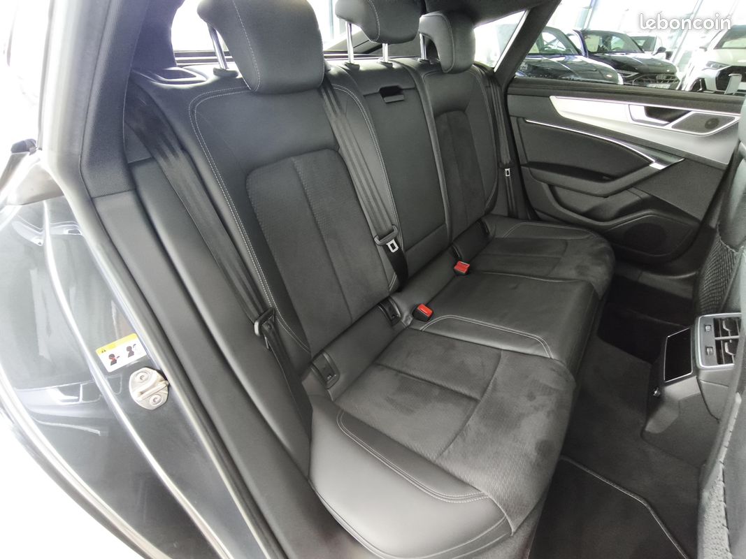 AUDI A7 Sportback 55 TFSIe 367 S tronic 7 Quattro Competition (image 16)