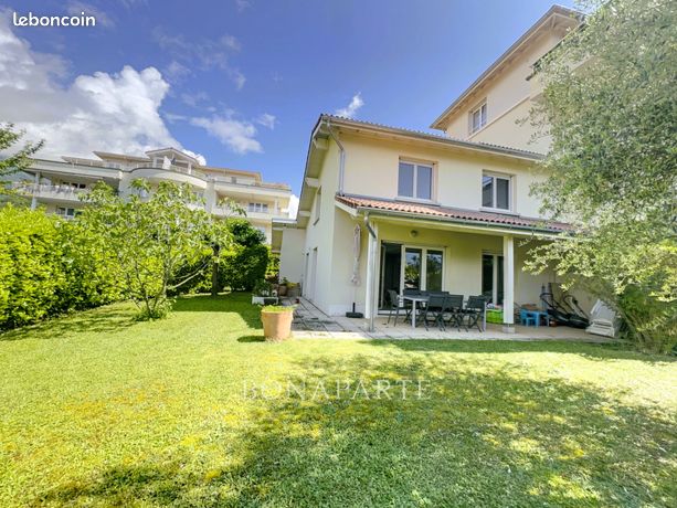 Propriété 5 pièces 106 m²