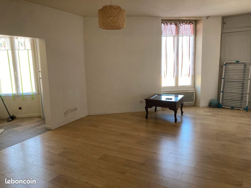Location T2 rénové (43m²) Porte de Paris - Poitiers 86000 (image principale 0)