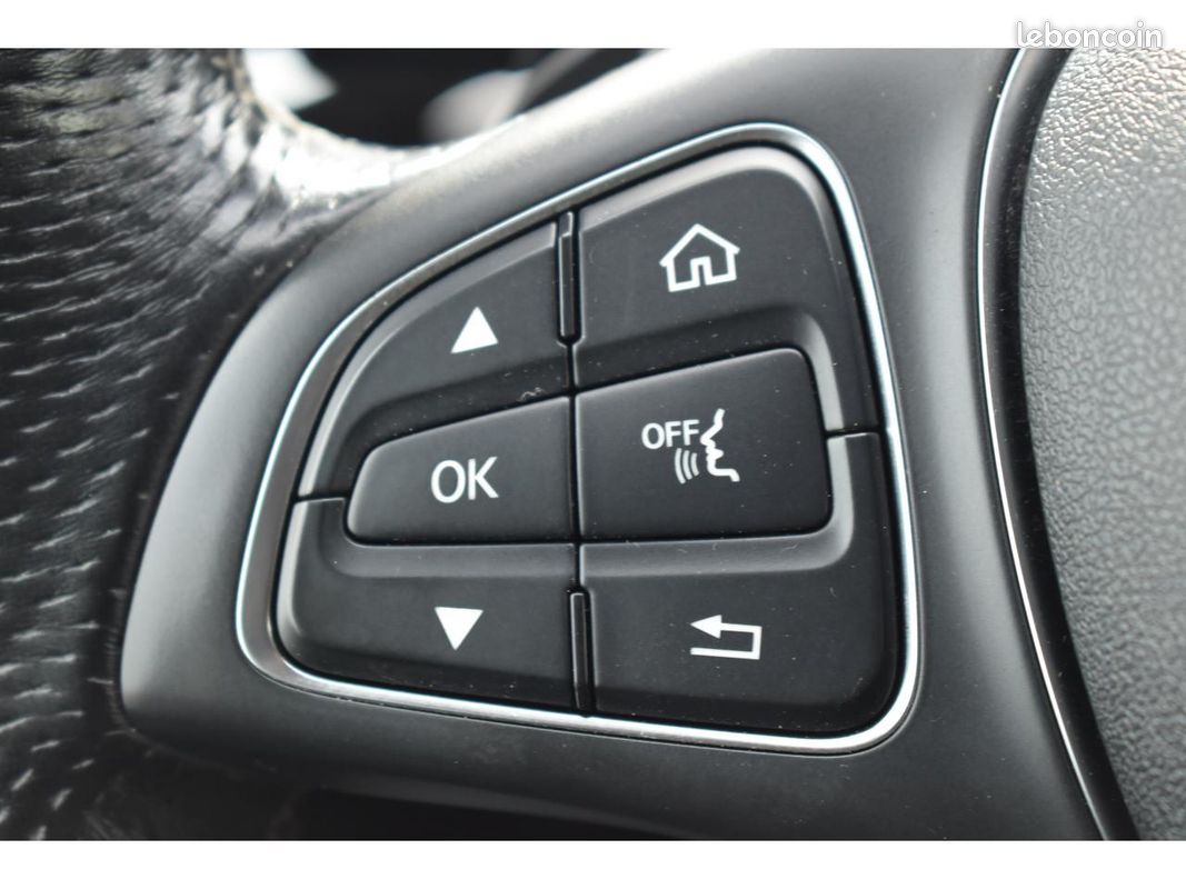 MERCEDES CLASSE V Extra-Long 220 d 9G-TRONIC Avantgarde 4MATIC (image 21)