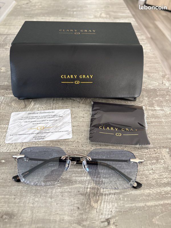 Titre : Lunettes de soleil CLARY GRAY Orlando Or 24K Neuves Exclusivité (Valeur 700) (image 1)