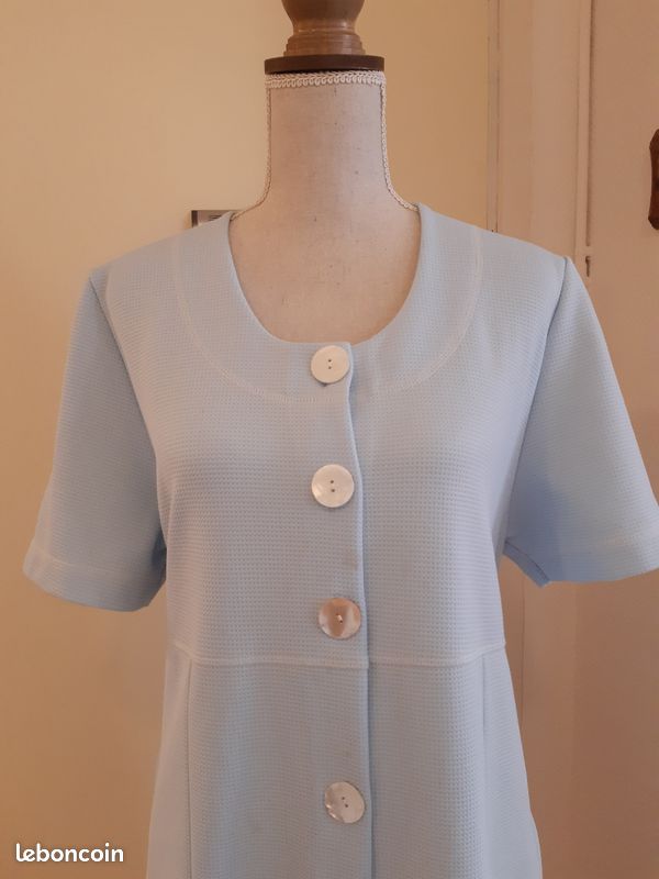 Robe (image 2)