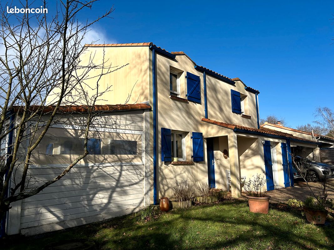 Maison 5 pièces 154 m² · à Chauvé · 154 m² · 381 100 €
