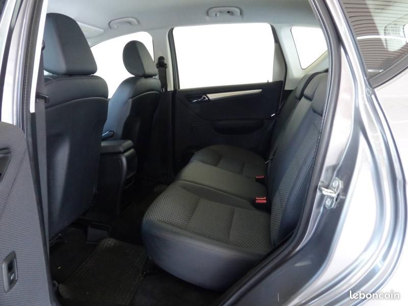 Mercedes-benz Classe A 180 CDI Avantgarde CVT (image 23)