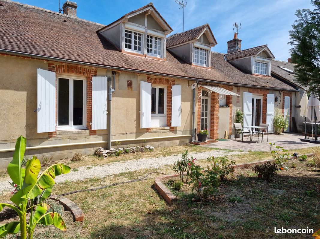 Maison 7 pièces 150 m² · à Chailly-en-Gâtinais · 150 m² · 195 000 €