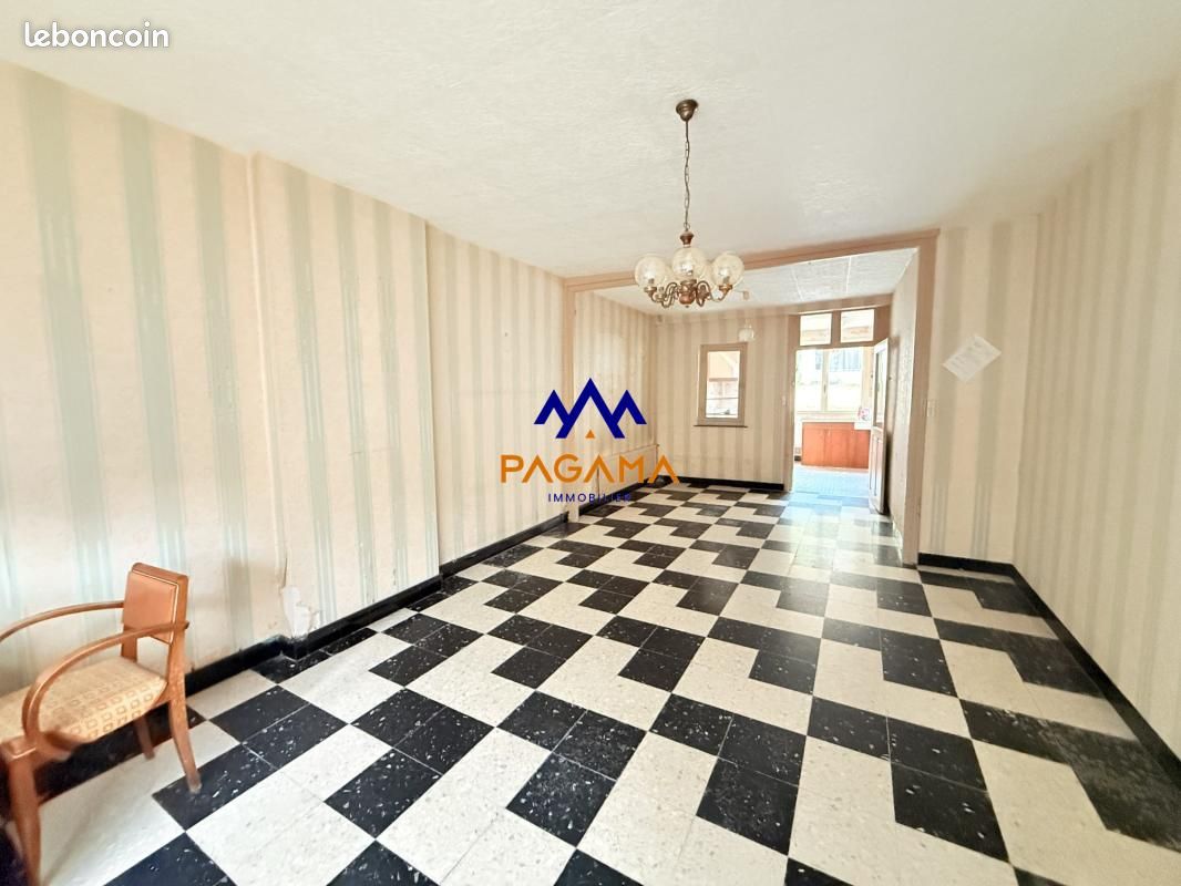Maison 6 pièces 129 m² · à Le Cateau-Cambrésis · 129 m² · 55 000 €