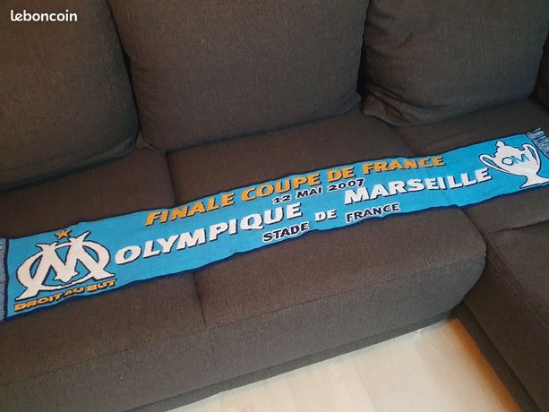 ECHARPE FOOTBALL OLYMPIQUE DE MARSEILLE