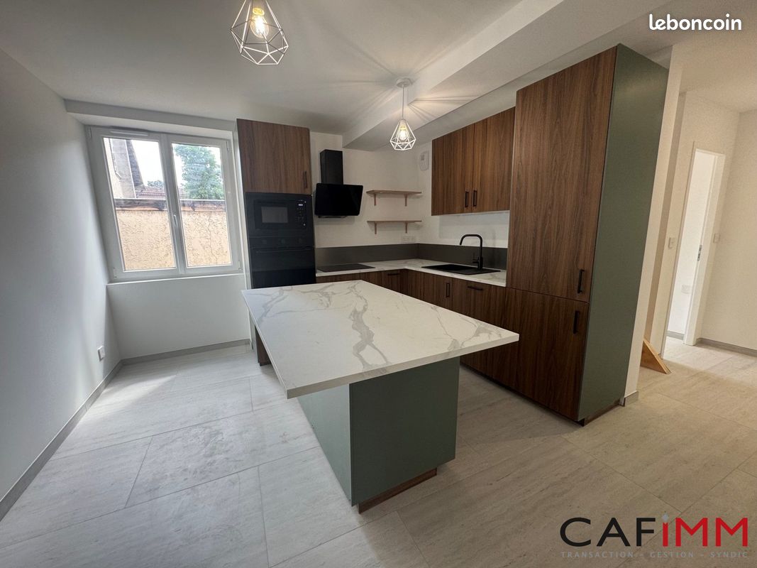 Appartement 3 pièces 59 m² · à Saint-Symphorien-d'Ozon · 59 m² · 1 100 €