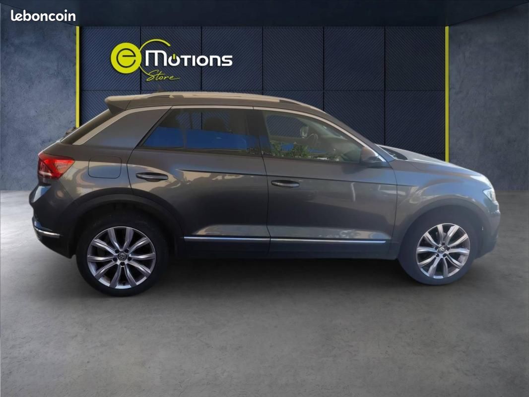 Volkswagen T-Roc 1.5 TSI EVO 150ch Carat Exclusive DSG7 S&S (image 6)