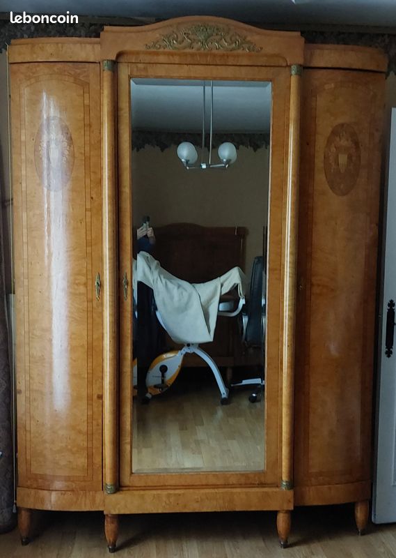 Armoire et lit (image 2)