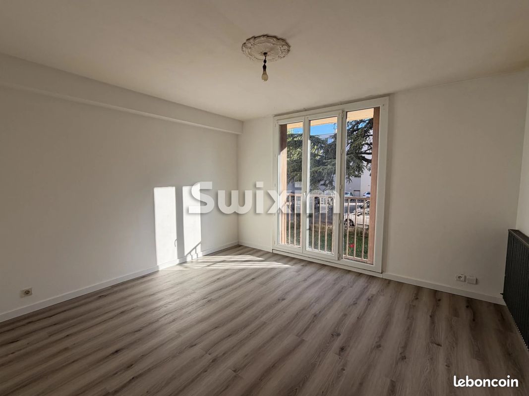 Appartement 3 pièces 59 m² · à Orange · 59 m² · 57 000 €