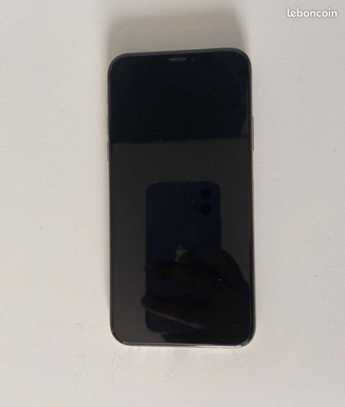 IPhone XS (image 2)