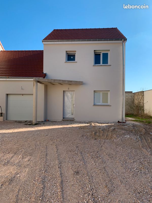 Maison neuve, 3 chambres garage et jardin