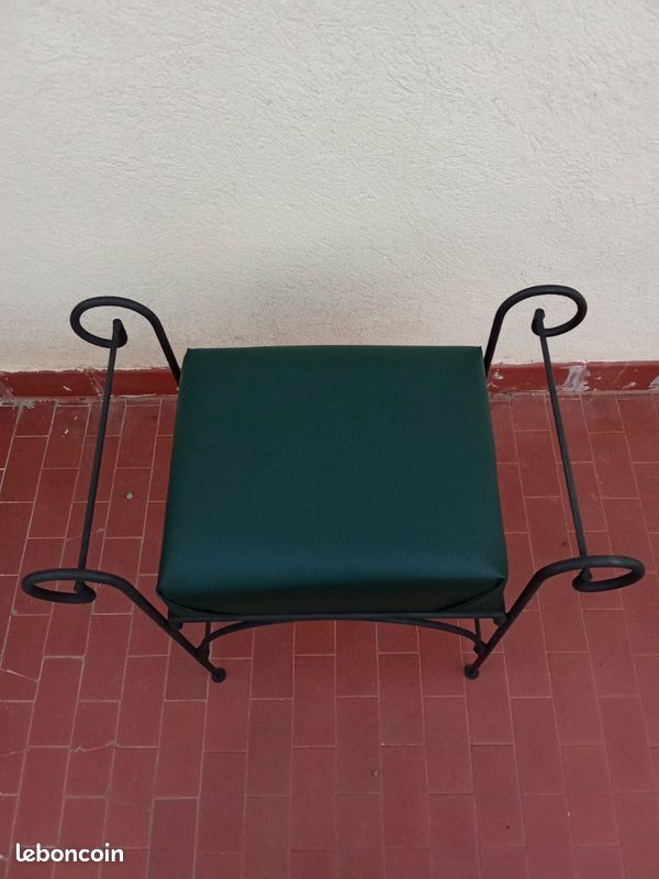 Tabouret en fer forgé avec assise en simili cuir vert foncé (image 6)