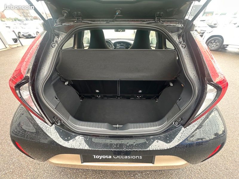 Toyota aygo x 1.0 VVT-i 72 Design (image 10)