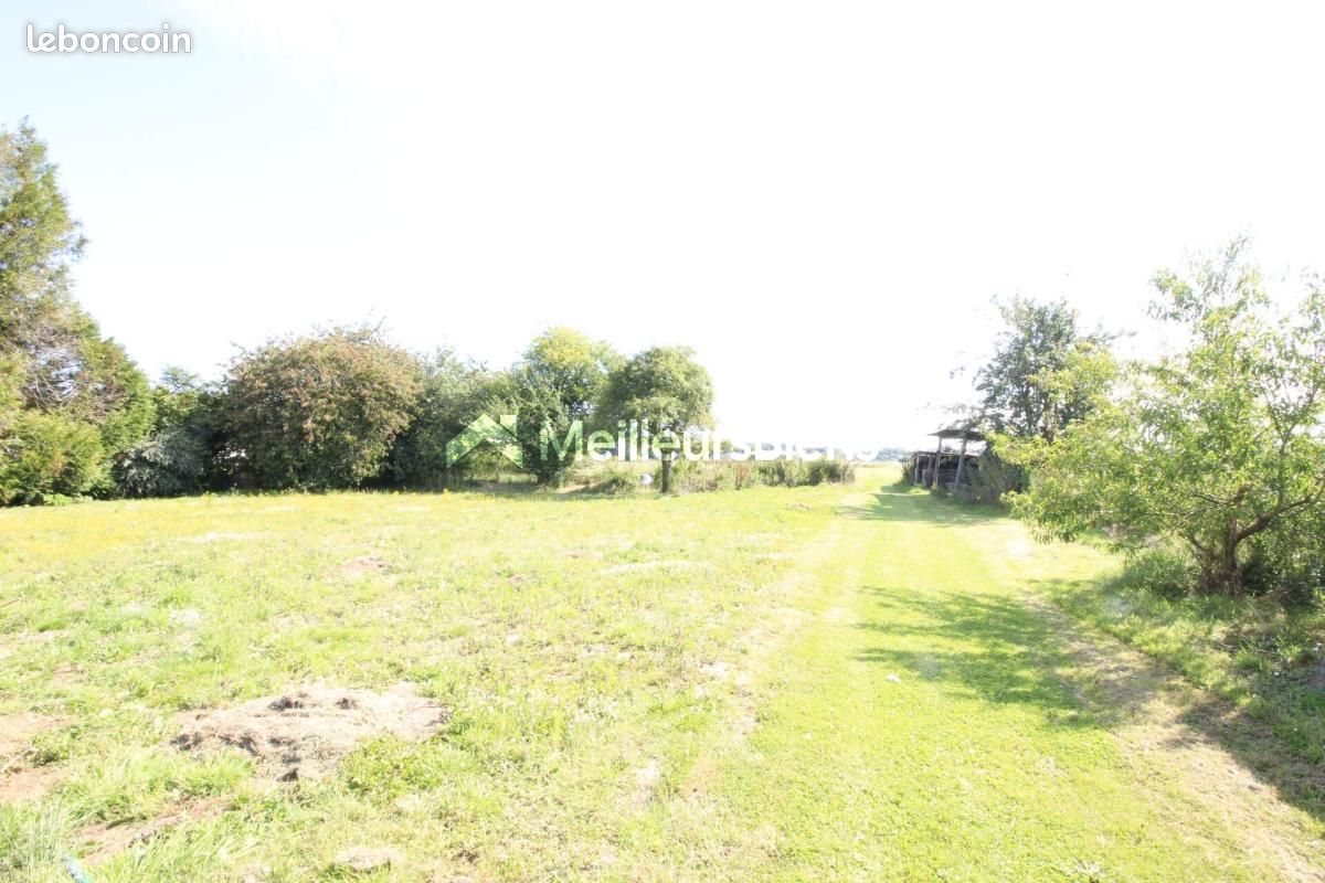 Terrain 5 677 m² Le Thuit De L Oison · à Le Thuit de l'Oison · 99 990 €