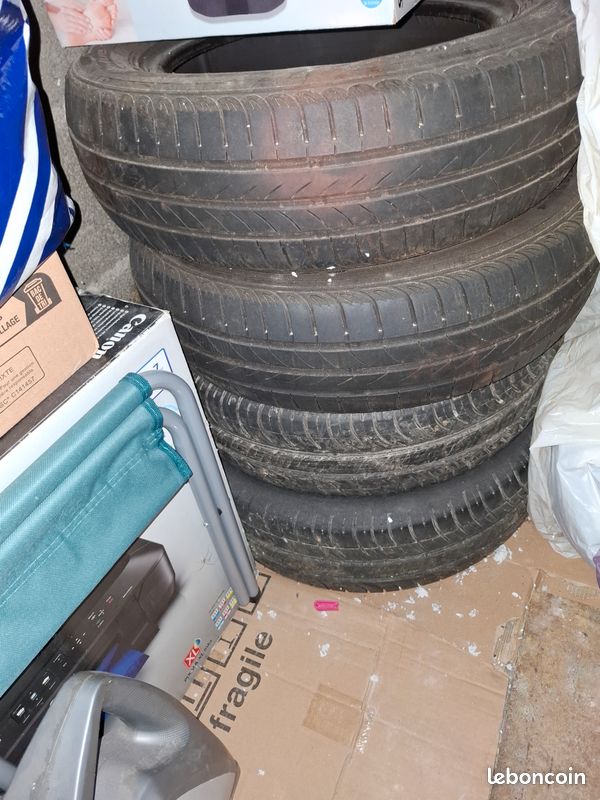 Vends 4 pneus d'une clio 2 (image 2)