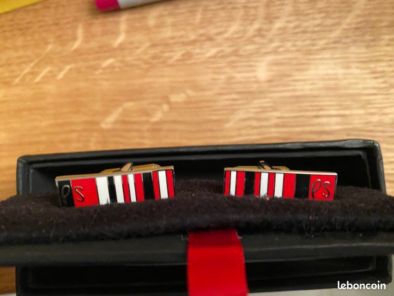 Paul Smith Manchester United - Boutons de manchette Rayures rouges, noir et blanche hommes foot (image 1)
