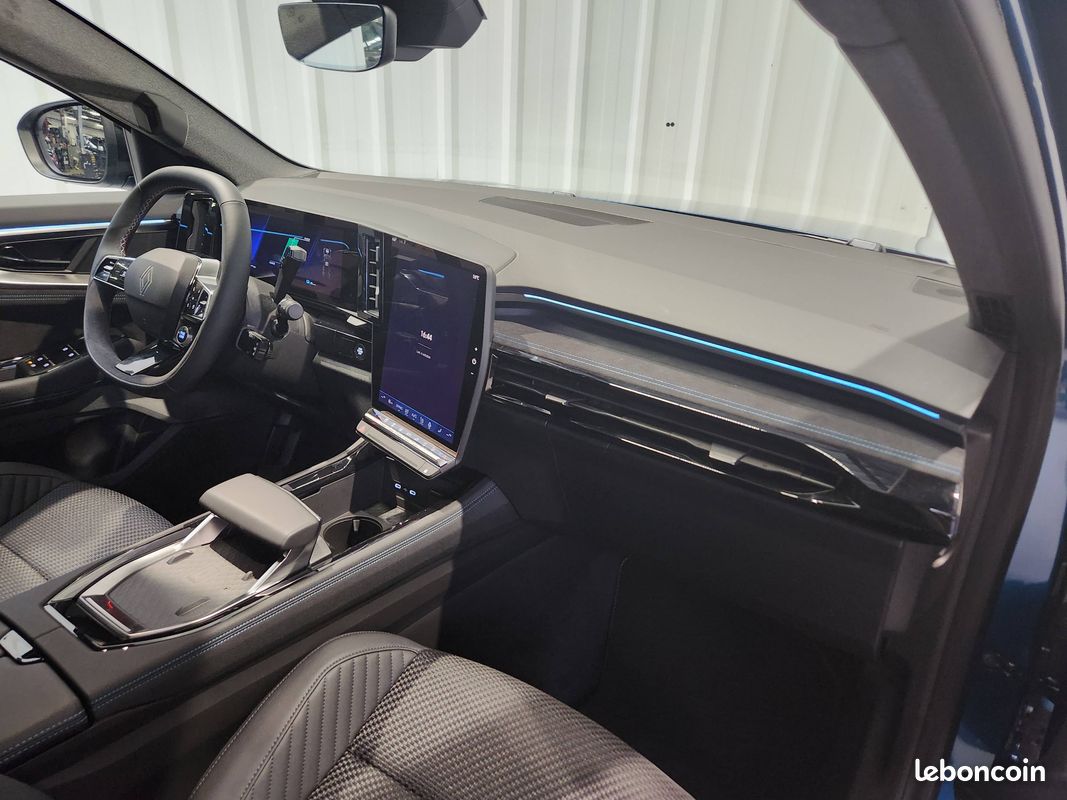 RENAULT Austral full hybrid E-Tech 200 ch Esprit Alpine (image 6)