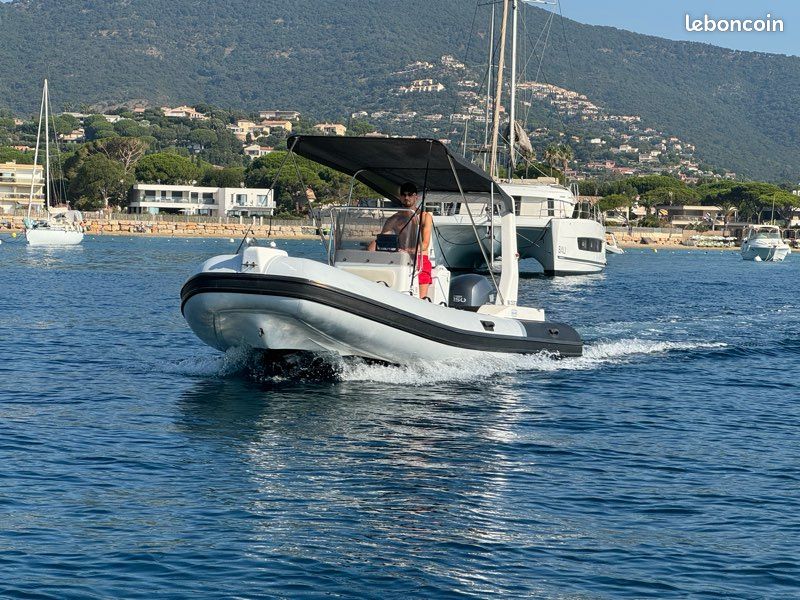 Bateau Semi rigide Capelli Tempest 626 2006 (image 2)