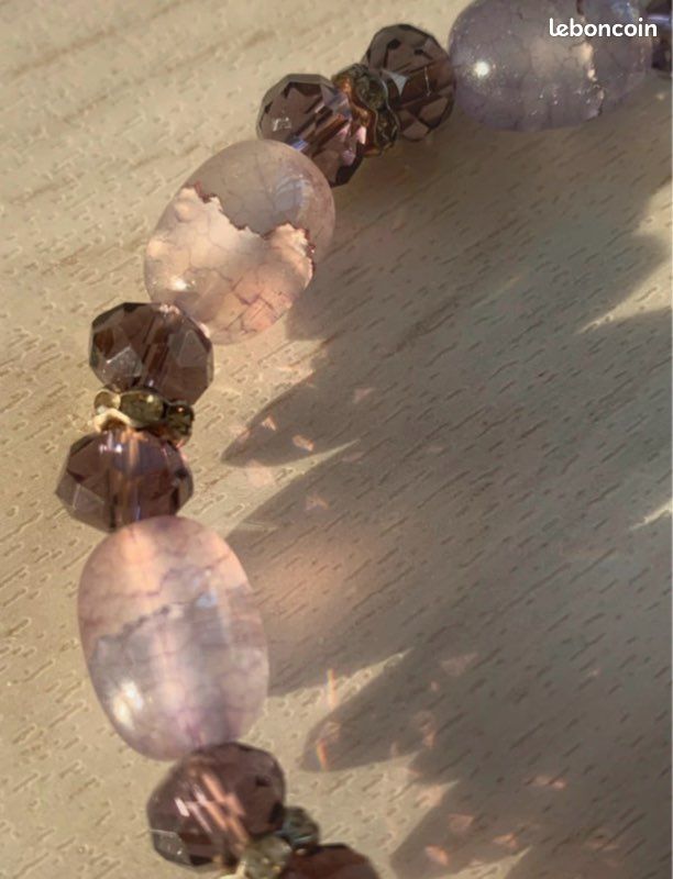Bracelet fantaisie perles violettes en verre et améthystes (image 4)