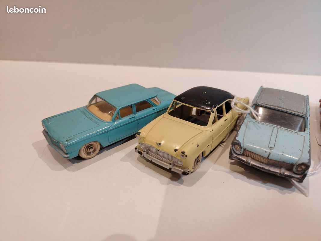 Lot De Voitures Dinky Toys France - Miniatures Anciennes Collection