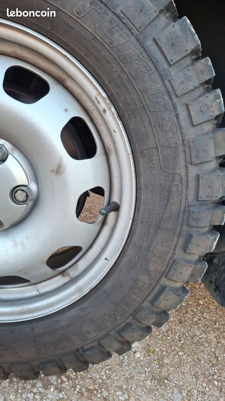 Roues duster crampons - Équipement auto