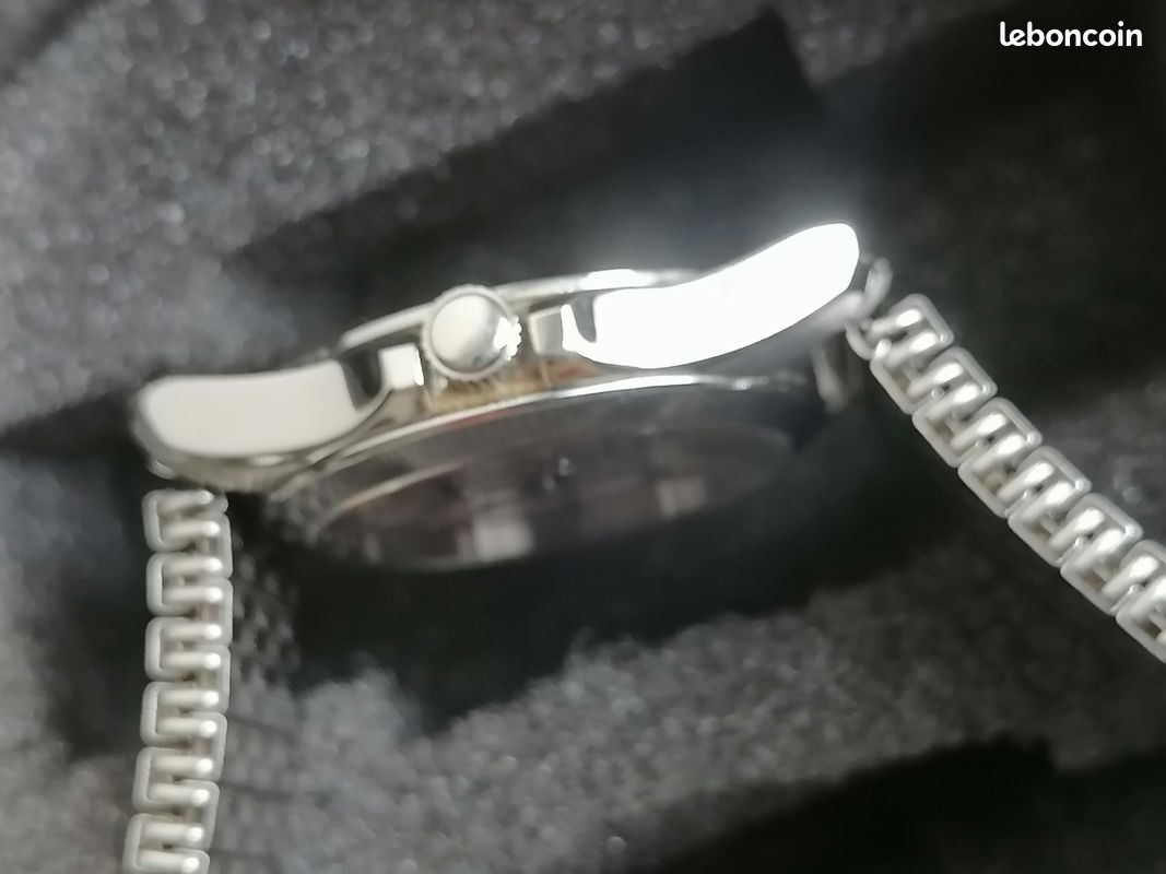 Montre bracelet seiko femme saphire 100m (image 8)
