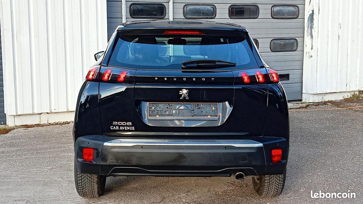 Peugeot 2008 BlueHDi 110 S&S BVM6 Active Pack (image 3)