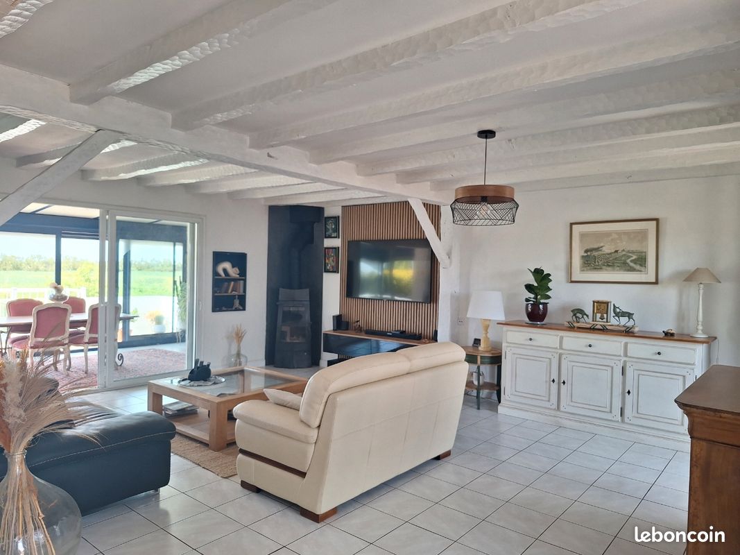 Maison 5 pièces 127 m² · à Esnandes · 127 m² · 38 500 €