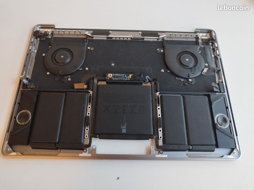 Topcase macbook A1990 touch bar GRADE A ARGENT