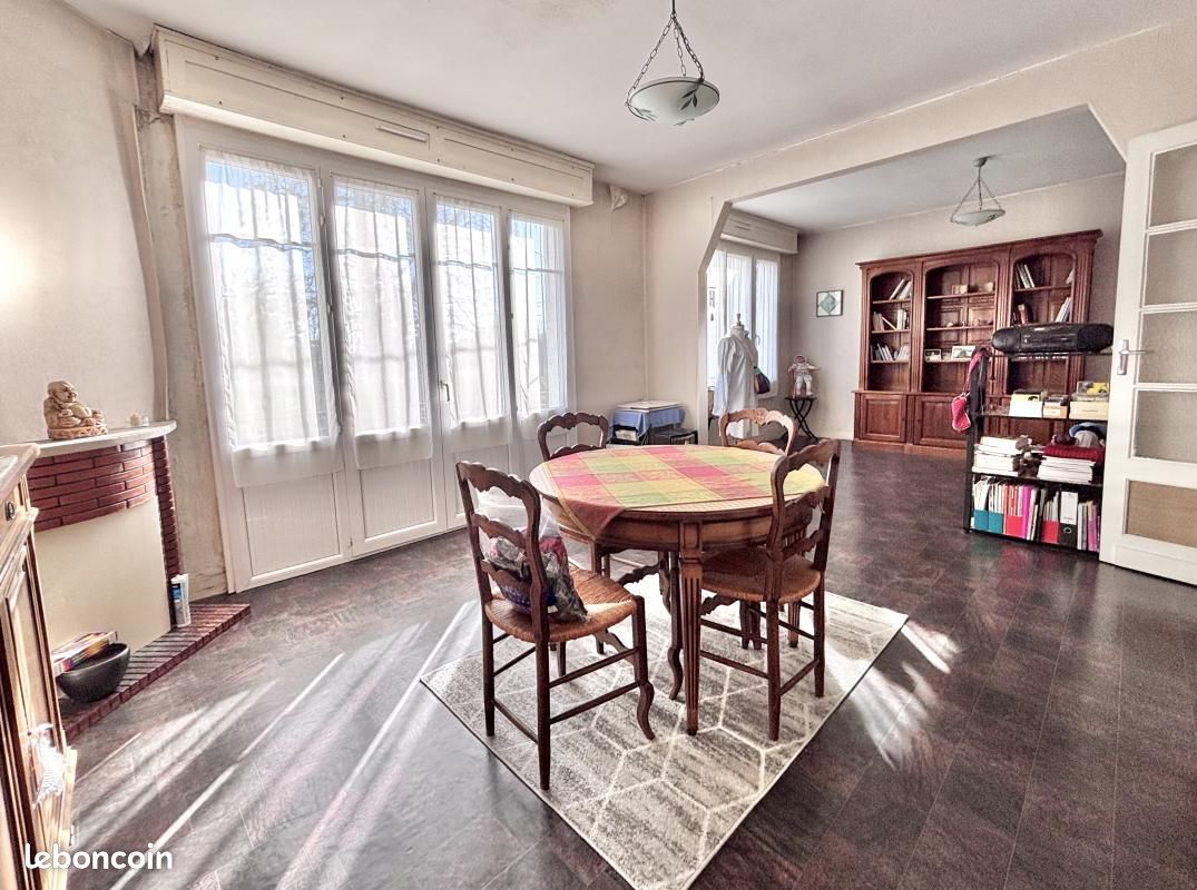 Immeuble 7 pièces 160 m² · à Mérignac · 160 m² · 520 000 €
