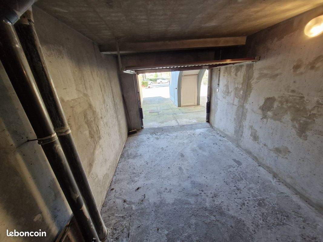 Parking 16 m² · à Le Barcarès · 16 m² · 35 000 €